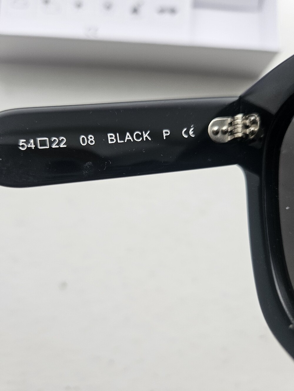 πΆοΈ CHIMI 08 Black Sunglasses | Designed in Stockholm | Full Set w/ Case & Box - Picture 5 of 7